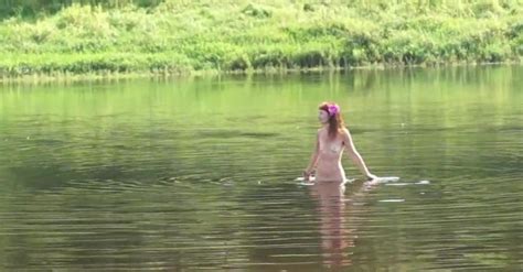 Russe Se Baigne Nue Dans La Riviere Free Porn D7 XHamster XHamster