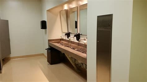 FT. BELVOIR BOWLING CENTER RESTROOM RENOVATION | Autumn General