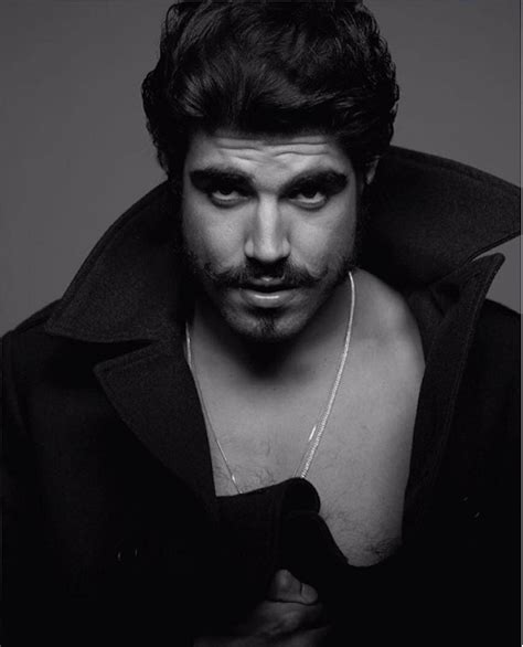 Caio Castro dispensa tapa sexo em cena e não manda nude Prefiro experiência ao vivo RedeTV