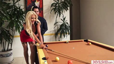 MILF Vicky Finally Reveals Her Amazing Big Tits By Vicky At Home XHamster