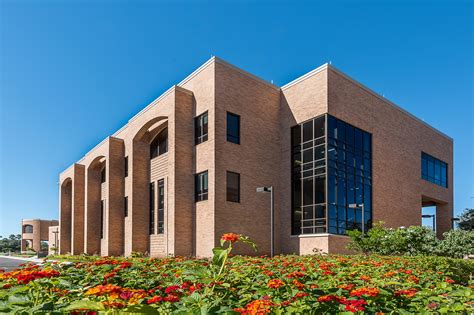 Utrgv Student Academic And Administration Building Alamo Architects