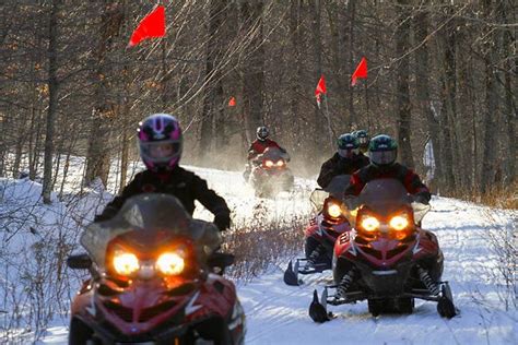 Mount Snow VT snowmobile tours | Snowmobile Vermont