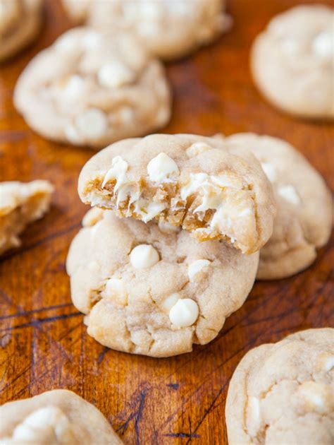 Soft And Chewy Cinnamon Chip Snickerdoodle Cookies Averie Cooks