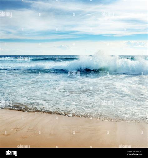 Ocean waves and blue sky Stock Photo - Alamy