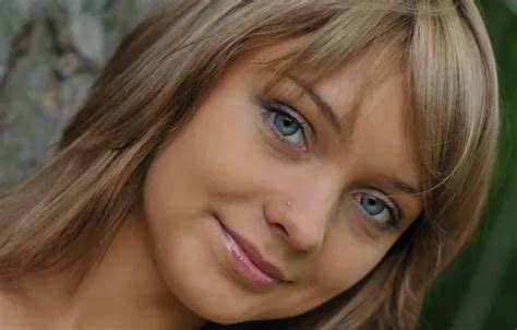 Wallpaper Eyes Face Piercing Blonde Eyebrows Lada Close For Mobile And Desktop Section