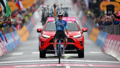 Giro d Italia Andrea Vendrame triomphe en solo à Sappada bravo