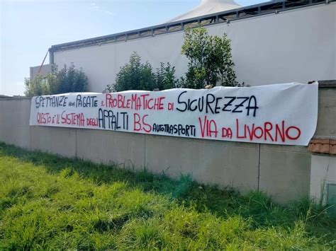 Dhl Livorno Protesta Davanti Alla Sede Compensi Non Pagati