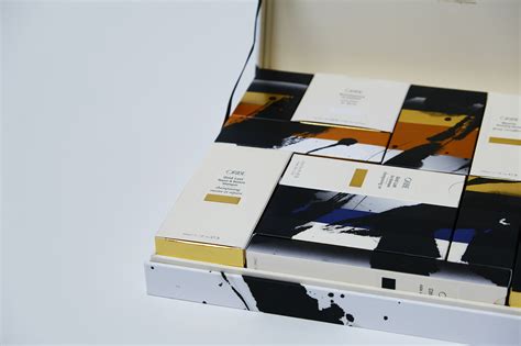 Oribe Hair Care Holiday Collection Packaging Aoi Yamaguchi Calligraphy