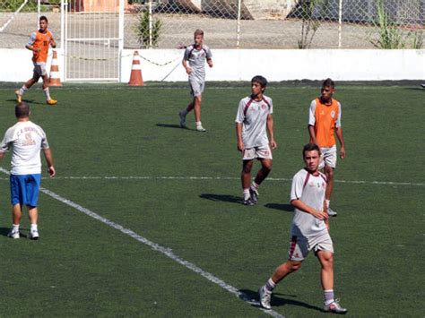 Clube Atl Tico Juventussub De Futebol De Campo Empata E Sub Perde