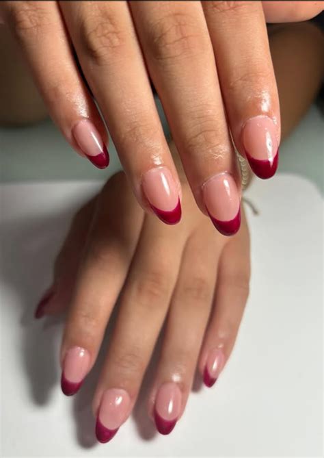 Short Nude Almond Nails Inspos For Your Next Manicure Fashion And Finger Tips