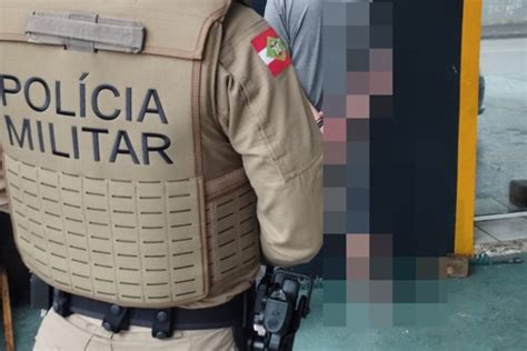 L Der De Fac O Criminosa Preso Pela Pol Cia Militar Em Joinville