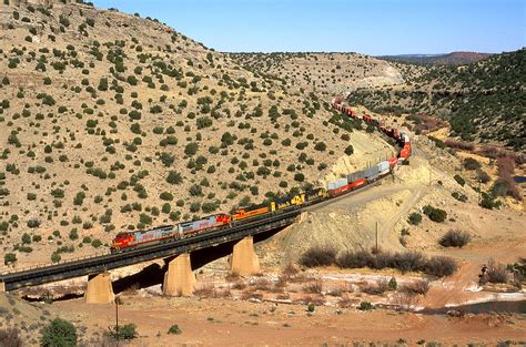 BNSF 4717 West Abo Canyon 16 03 2002 Warbonnet Led Stack T Flickr