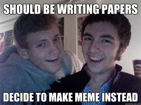 Accidentally Sees Roommate Naked Compliments Size Of Genitalia The Roommates Quickmeme