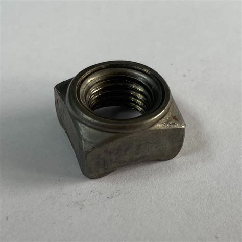 Metric DIN 928 Square Weld Nuts DIN 928 And Square Weld Nuts