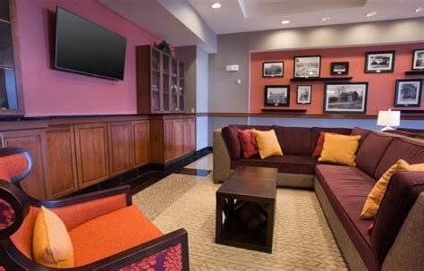 Drury Inn & Suites Cincinnati Sharonville - Drury Hotels