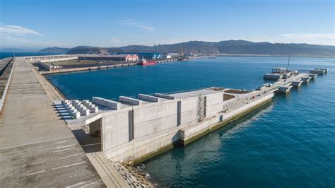 El Puerto de A Coruña convoca a todos los afectados por las