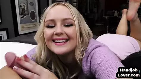 Dirty Talking POV Babe Enjoys Giving Deepthroat To Her BF XHamster