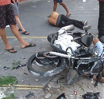 Dois Jovens Morrem Em Avenida De Aracaju Em Grave Acidente