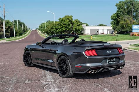 Ford Mustang GT Convertible S550 Grey Niche Misano M117 | Wheel Front