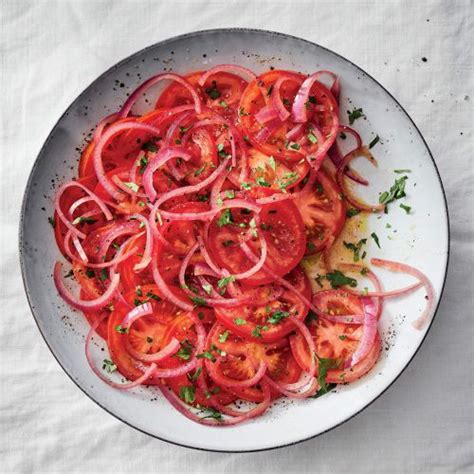 Tomatensalade Met Gemarineerde Rode Ui Recept Okoko Recepten