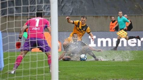 Dauerregen Saarbr Cken Dresden Nach Minuten Abgebrochen