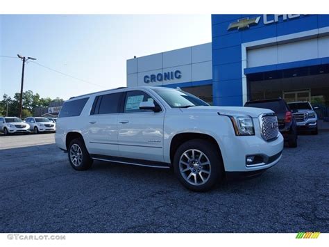 2017 White Frost Tricoat GMC Yukon XL Denali 122266880 Photo 2