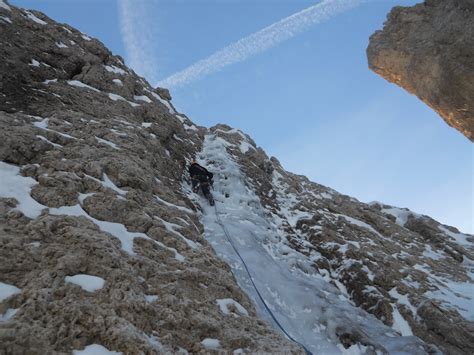 Dolomiti SASSOLUNGO Le Imprese E Gli Alpinisti Informazione E Cultura