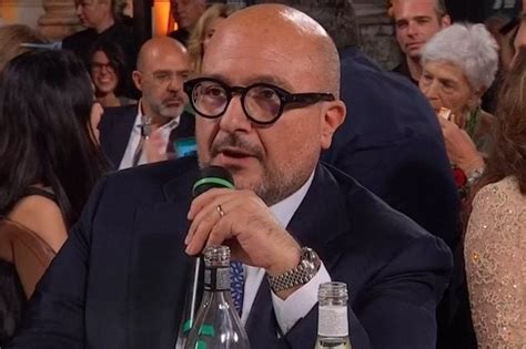 Il Ministro Sangiuliano Al Premio Strega Ammette Di Non Aver Letto