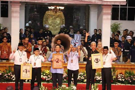 Foto Hasil Pengundian Nomor Urut Capres Anies Prabowo Ganjar