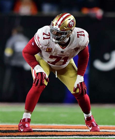 49ers Trent Williams Touched By Strong Locker Room Support