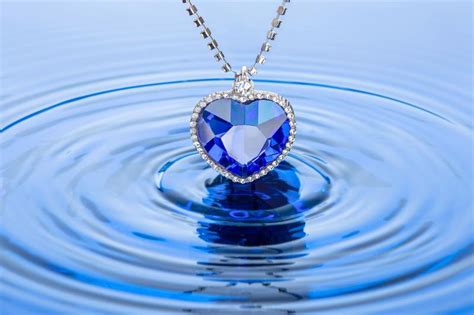 Stunning Heart of the Ocean Necklace Styles Inspired by The Titanic ...