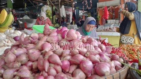 Pembeli Di Pasar Baru Tuban Kaget Harga Bawang Merah Rp 40 000 Kg