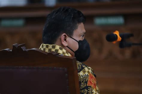 Diperintah Ferdy Sambo Tembak Brigadir J Bharada E Siap Komandan