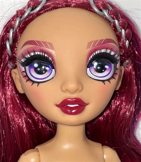 RAINBOW HIGH SERIES Mila Berrymore Nude Articulated Fashion Doll Burgundy Hair PicClick UK