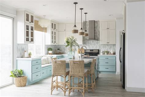 15 Coastal Chic Kitchen Ideas 2022