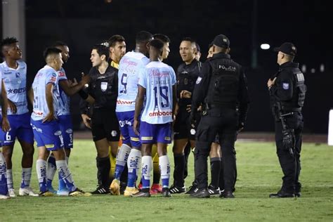 El Portero De Macará Estalló Por El Uso Del Var Ante Barcelona Olé