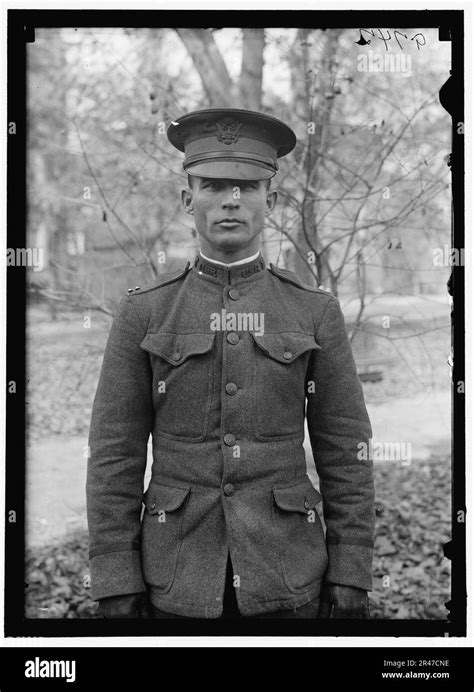 UNIFORMS- CAPTAIN, ARMY Stock Photo - Alamy