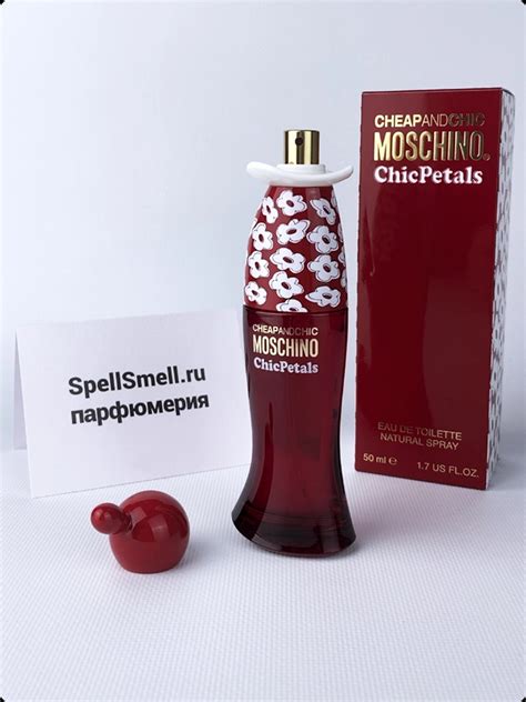Купить духи Moschino Chic Petals — женская туалетная вода, Москино ...