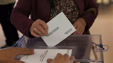 Spagna Elezioni In Catalogna Socialisti Avanti Negli Exit Poll Ma