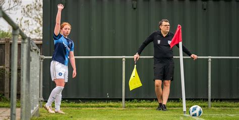 Lucy Clark On Twitter This Is A Referee In A Cup Final Complete