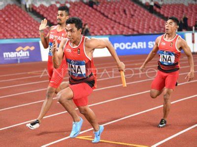 ATLETIK LARI ESTAFET 4X100M PUTRA PENYISIHAN ANTARA Foto