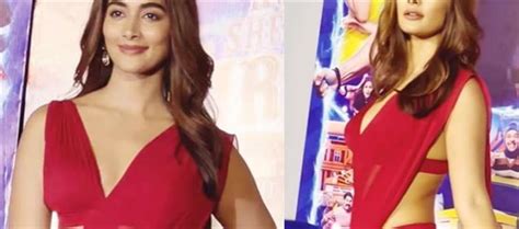 Oops Pooja Hegde Saree Moves And Exposed Her Hot Curves