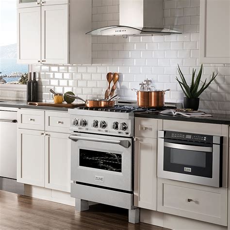 ZLINE 4.0 cu. ft. Dual Fuel Range with Gas Stove and Electric Oven with ...