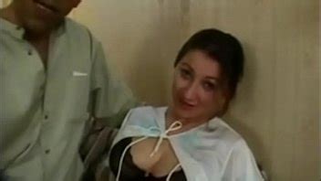 Milf árabe peluda es golpeada por una gran polla dura MilfddMe XVIDEOS