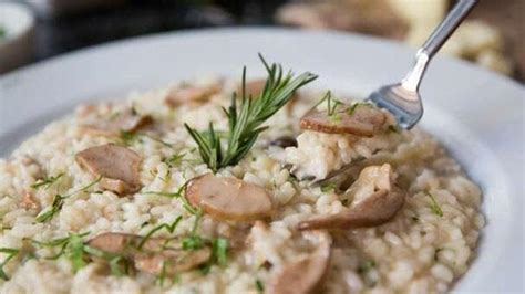 Porcini Mantarl Risotto Tarifi Nas L Yap L R Malzemeleri Ve Yap M