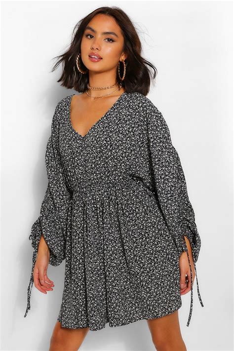 Ditsy Floral Ruched Sleeve Skater Dress Boohoo