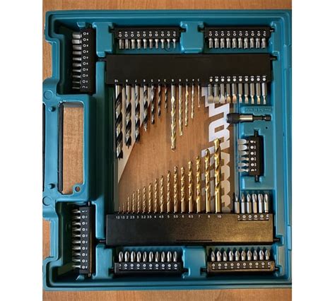 Набор ручного инструмента (200 предметов) Makita D-37194 - выгодная ...