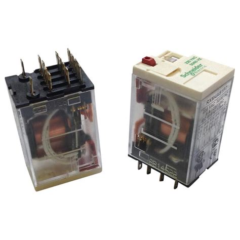 Реле Schneider Electric Rxm 230vac