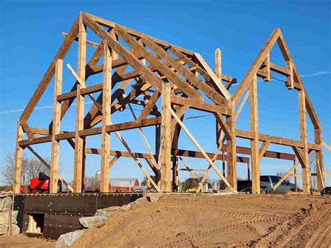 Timber Framing For A Home Waupaca County Narrows Creek Timber Frames