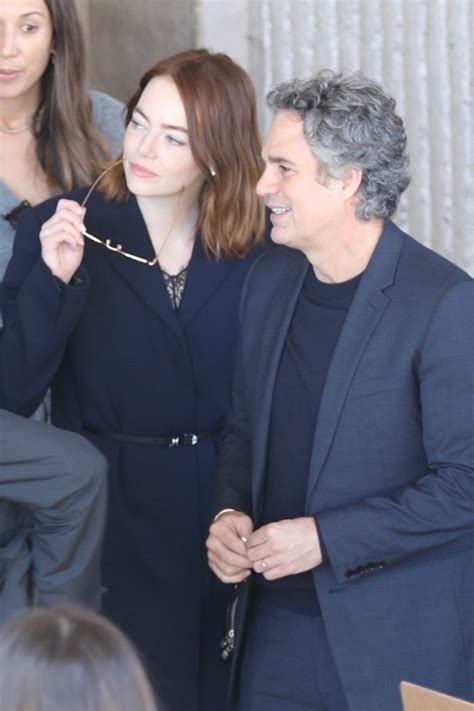 Emma Stone And Mark Ruffalo Promotes Poor Things In Palm Springs 01 05